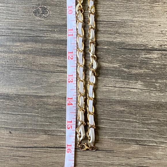 NWT Claire's Girl’s White Card Holder - Picture 6 of 7